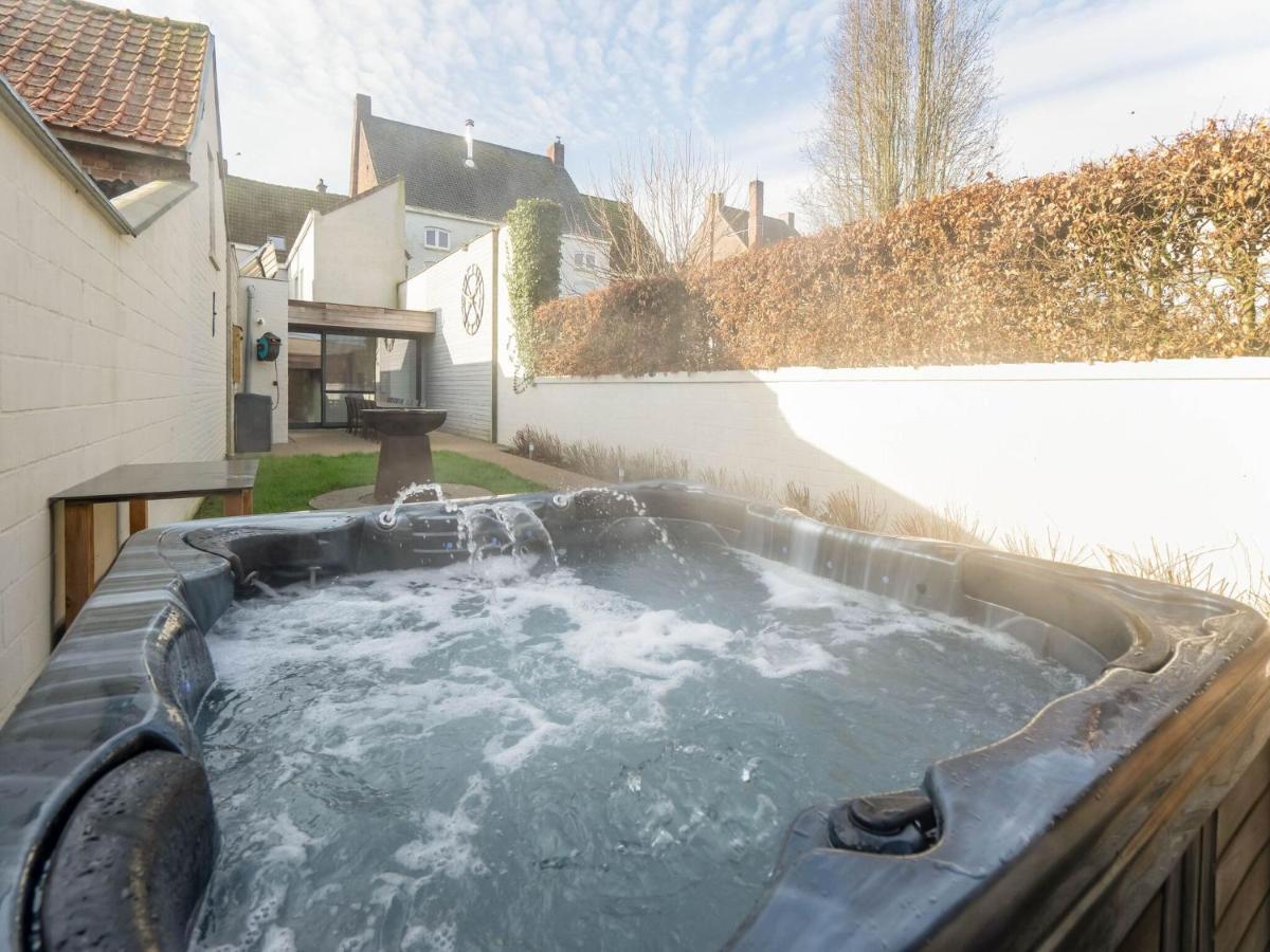 Lovely Holiday Home In Roesbrugge With Sauna And Bubble Bath Экстерьер фото